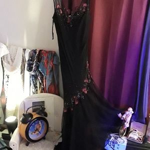 STUNNING, full-length gown